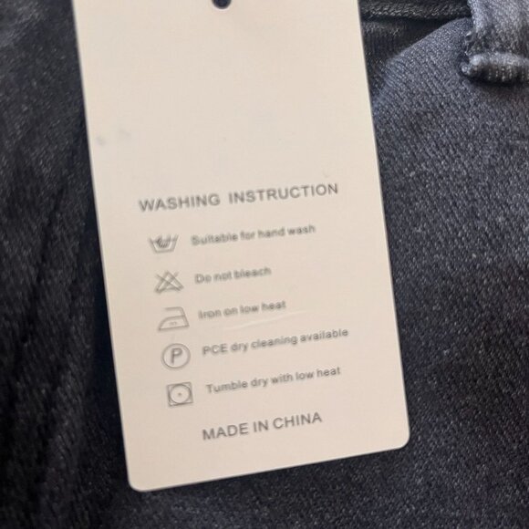 Coeur de‎ Vague Jeans Womens XL Black Distressed Capri Style NWT - Picture 16 of 16